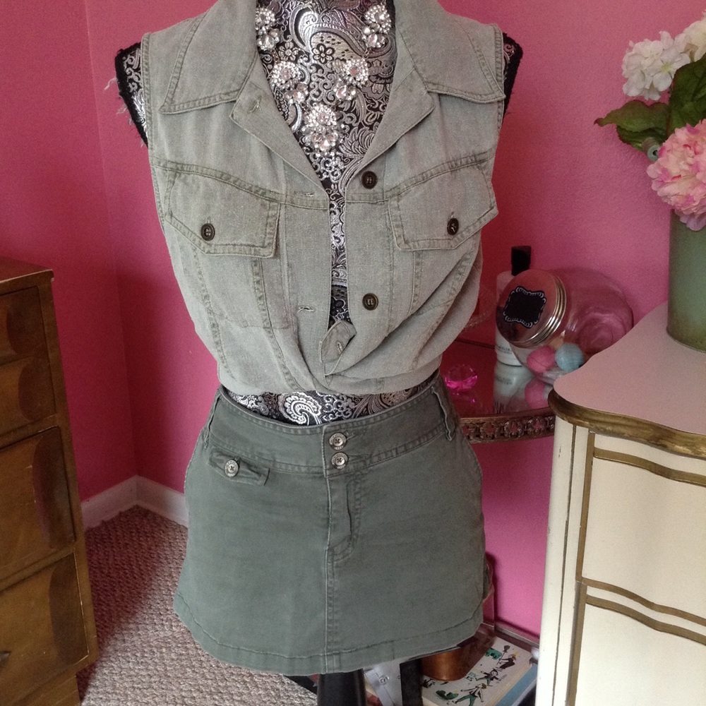 LOGG H&M CARGO OLIVE SKIRTS 8